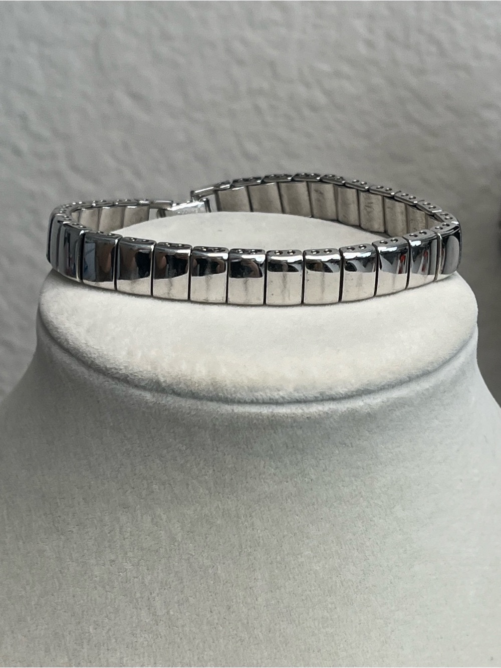 Vintage MONET Silver Tone Bracelet Mirror Square Chain Links 7”